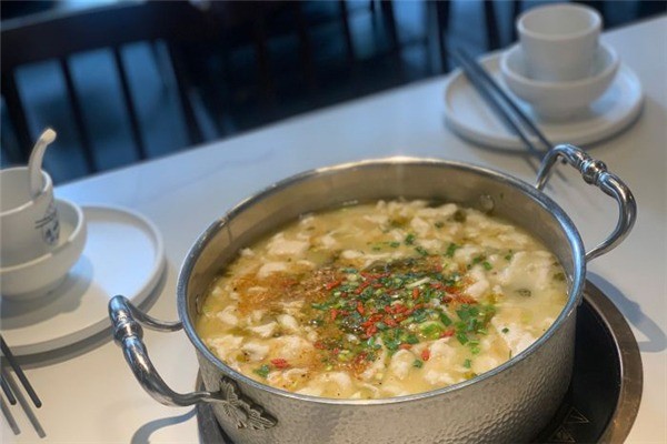 品味我家酸菜魚