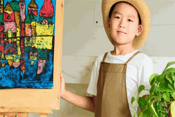 藝童創(chuàng)意美術(shù)