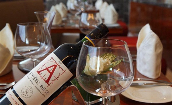 西拉干紅葡萄酒