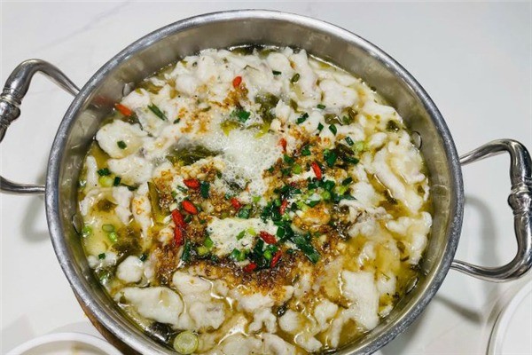 金湯酸菜魚(yú)