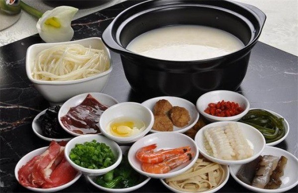 品味云南過橋米線