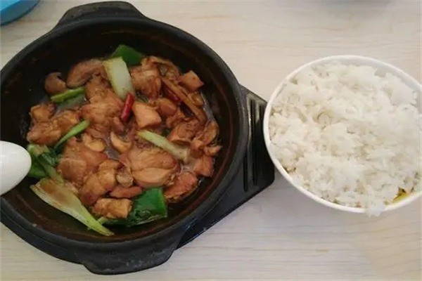 邱記黃燜雞米飯