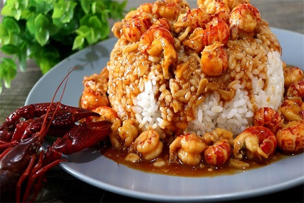 尚隱龍蝦蓋澆飯