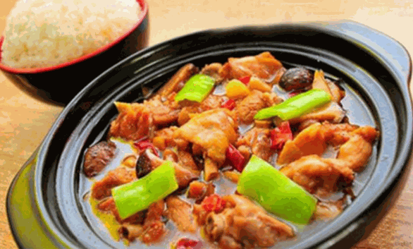 安鎮(zhèn)黃燜雞米飯