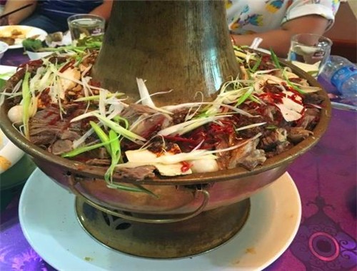 土巴巴牛肉火鍋