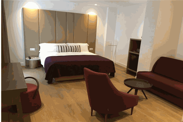 艾林大千國際酒店