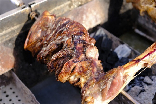 碳烤羊腿