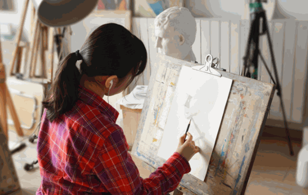 藝美美術(shù)培訓(xùn)中心