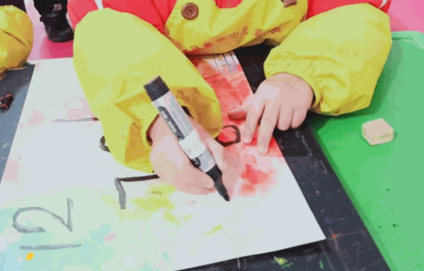 童藝園少兒美術(shù)