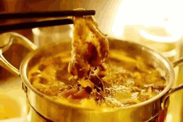 柴火石鍋魚火鍋