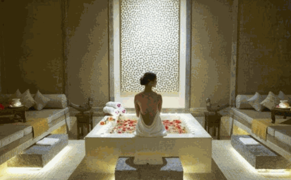 伊人百合女子SPA養(yǎng)生會(huì)所