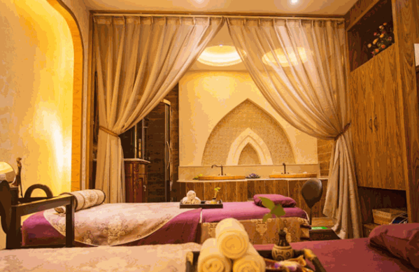 伊人百合女子SPA養(yǎng)生會(huì)所