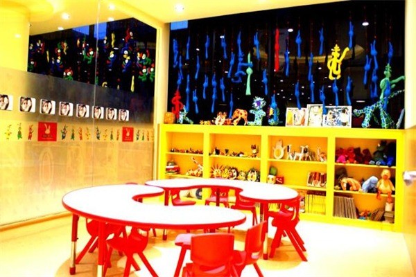 風(fēng)車少兒美術(shù)教育