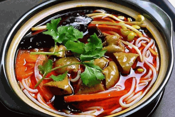 牛萬家砂鍋米線