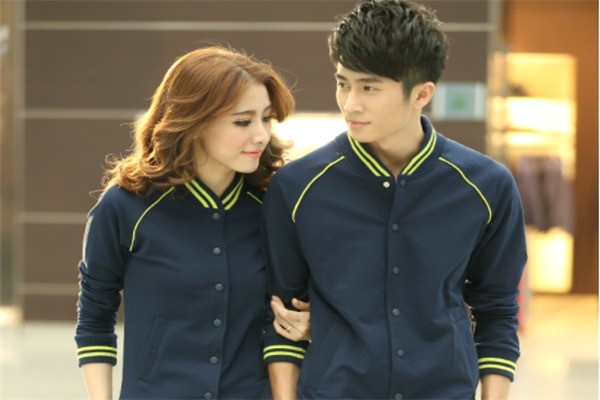 拓新運(yùn)動(dòng)服