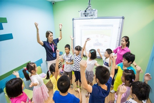 藍(lán)寶石英語