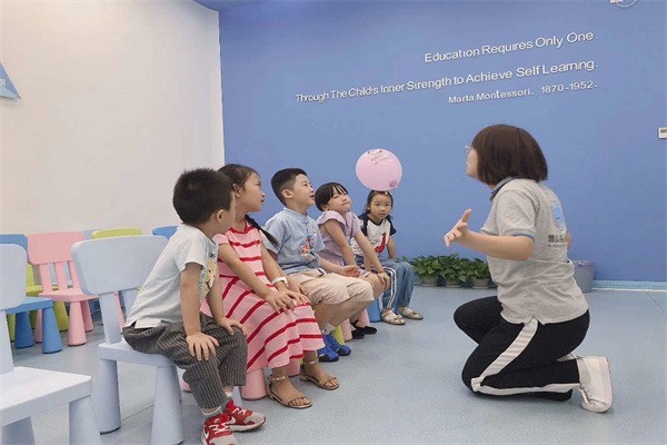 藍(lán)寶石英語