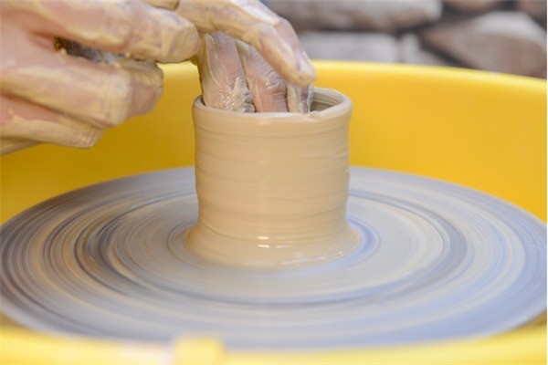 創(chuàng)意美術(shù)手工陶藝