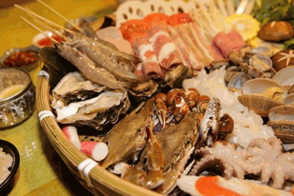 小區(qū)人海鮮團(tuán)購