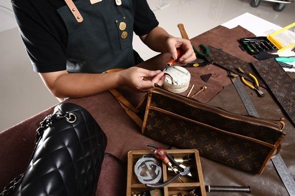 協(xié)依奢侈品皮具護理