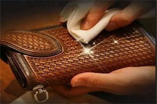 協(xié)依奢侈品皮具護理