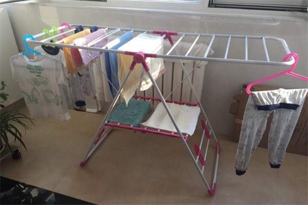 鵬偉折疊晾衣架