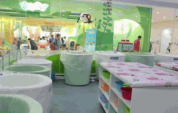 戴維貝拉嬰兒游泳館