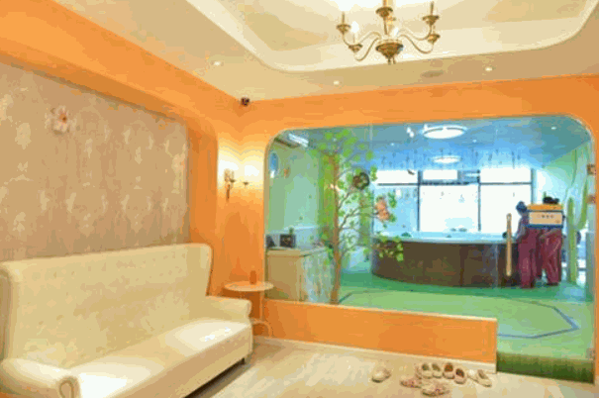 兔小妹嬰兒游泳館