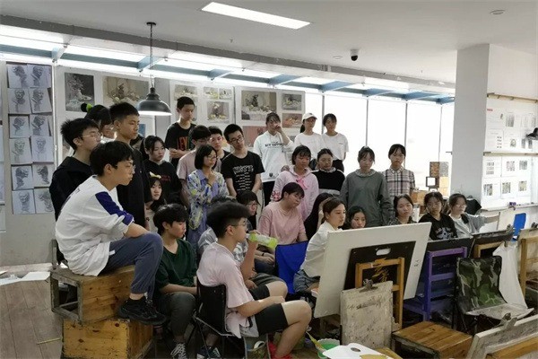 象形國際美術(shù)學(xué)校