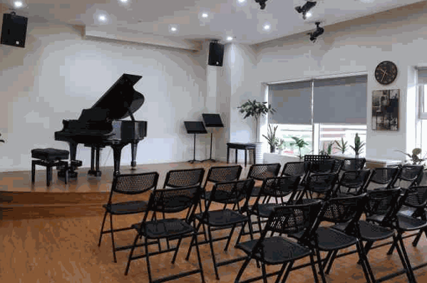 海之音藝術(shù)培訓(xùn)中心