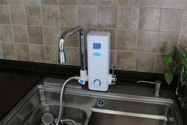 科屹樂電熱水龍頭