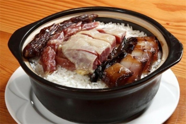 煲仔飯現(xiàn)炒快餐