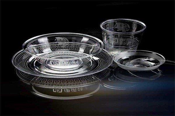 艾特一次性水晶餐具