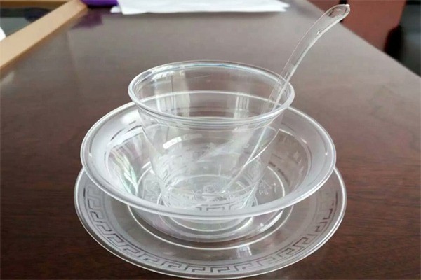 艾特一次性水晶餐具