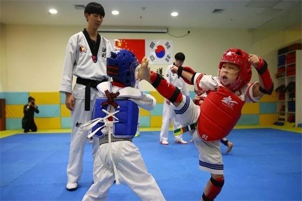 黑帶跆拳道培訓(xùn)
