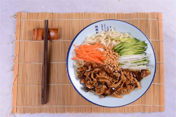 麺勝殿手工面館