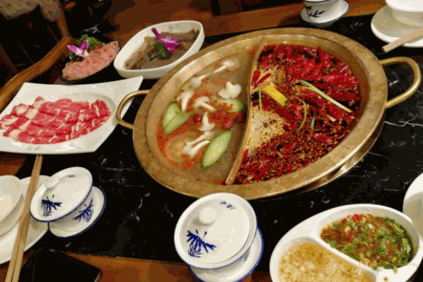 鈺龍軒清真火鍋