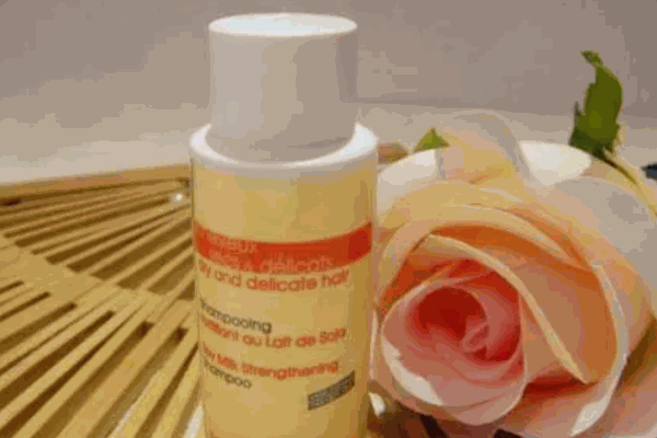 娜莎迪美發(fā)