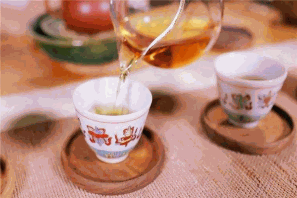 客來奉茶
