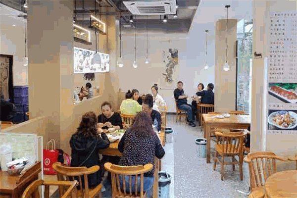 百家鮮自選營養(yǎng)餐廳