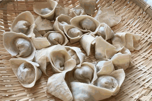 水晶魚(yú)餛飩