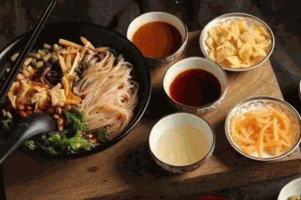 臭名遠揚螺螄粉