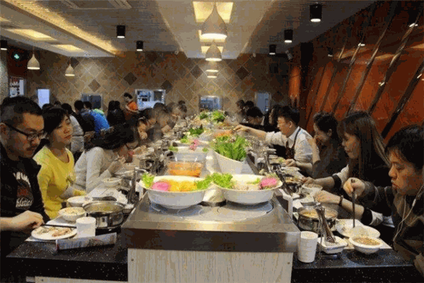 巴蜀旋轉(zhuǎn)小火鍋