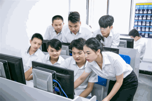 IT易學(xué)網(wǎng)