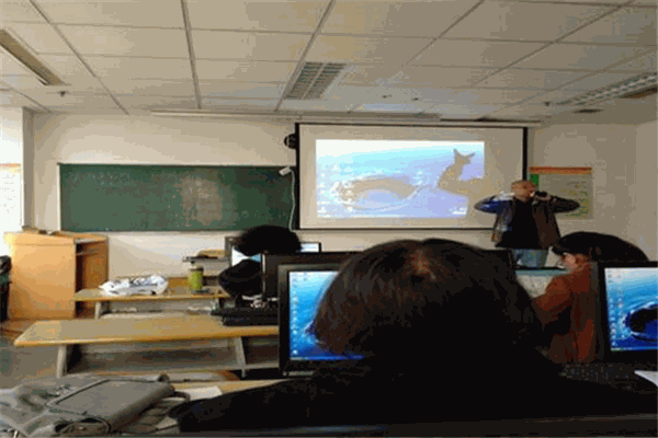 不凡教育培訓(xùn)中心