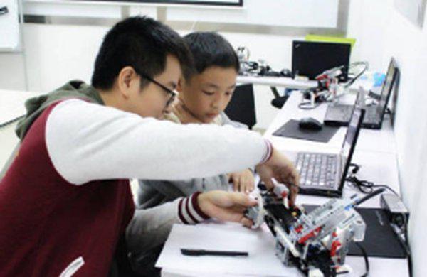 碼高機器人教育