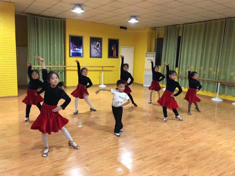 名狀元國際舞蹈學校