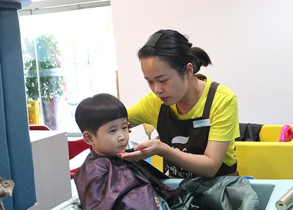 小兒郎兒童理發(fā)店