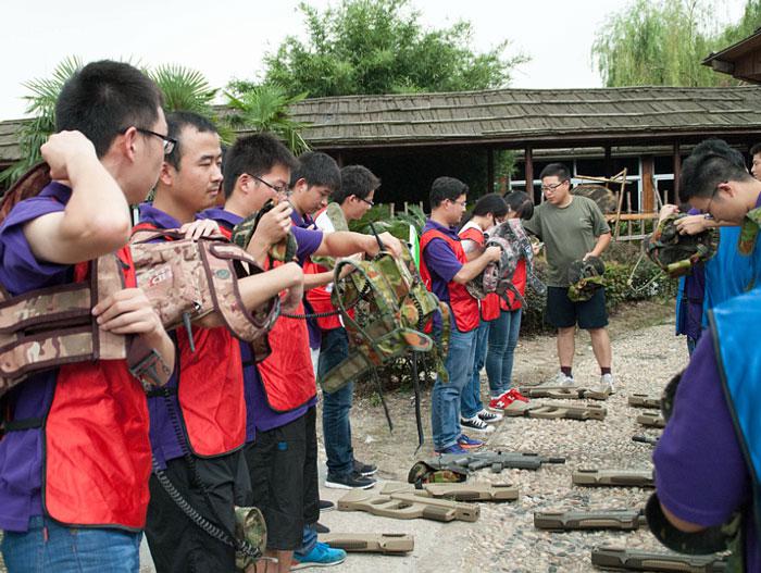 桃園農(nóng)莊燒烤