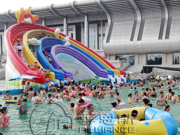 充氣兒童樂(lè)園